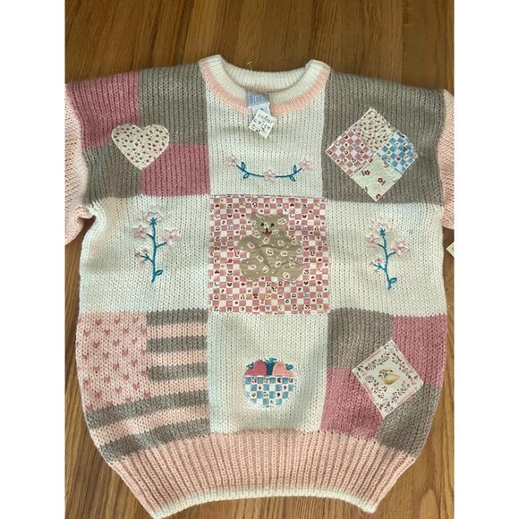 1980s vintage women's cottage core knit sweater, teddy bear and hearts, Medium - Picture 2 of 9